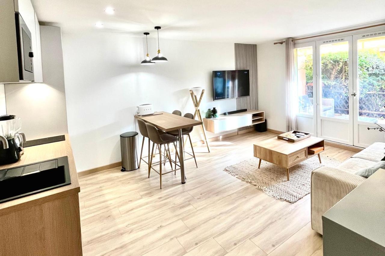 Magnifique 2 Chambres Terrasse Et Parking Saint-Tropez Zewnętrze zdjęcie